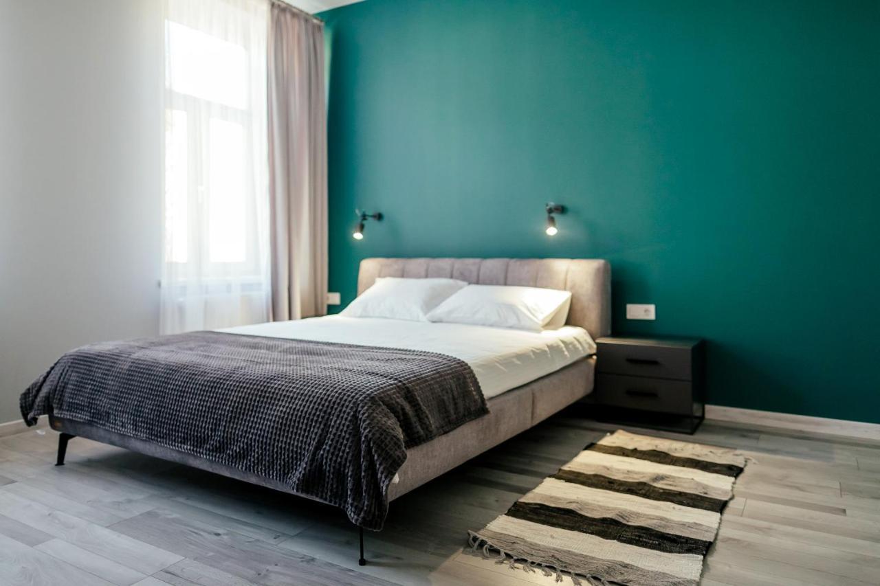 Lara Apartament 2 Apartment Lviv Ngoại thất bức ảnh