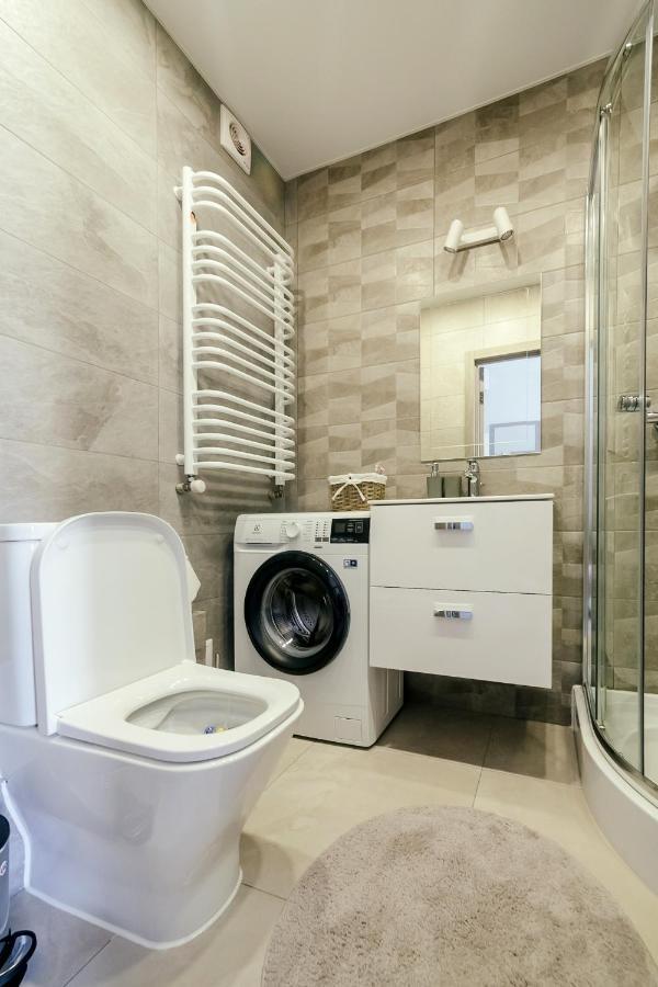 Lara Apartament 2 Apartment Lviv Ngoại thất bức ảnh